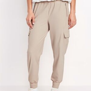 Old Navy Cargo Joggers in tan